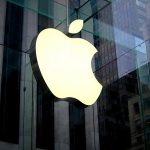 Apple kiện nhân viên cũ