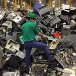Tái chế rác thải điện tử